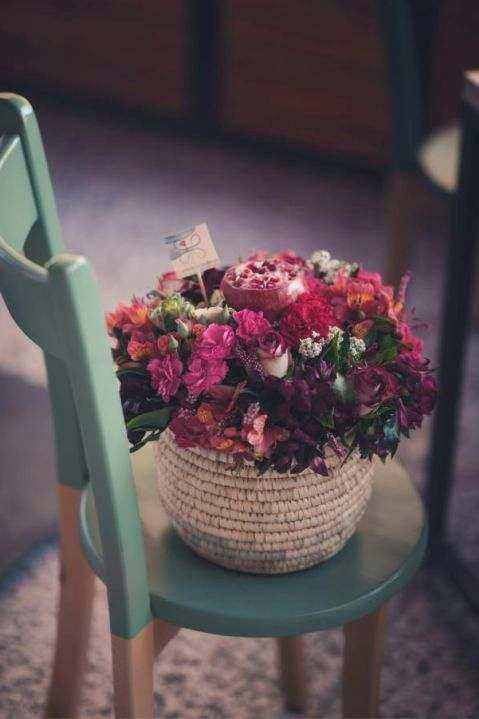 Workshop materials and seasonal flowers