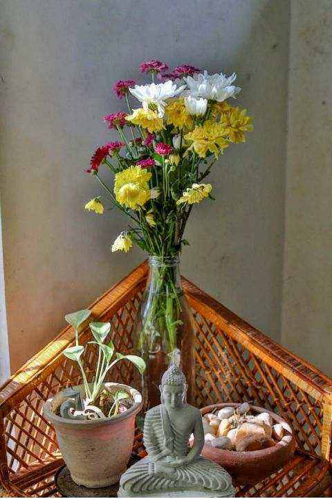Advanced floral arrangement detail